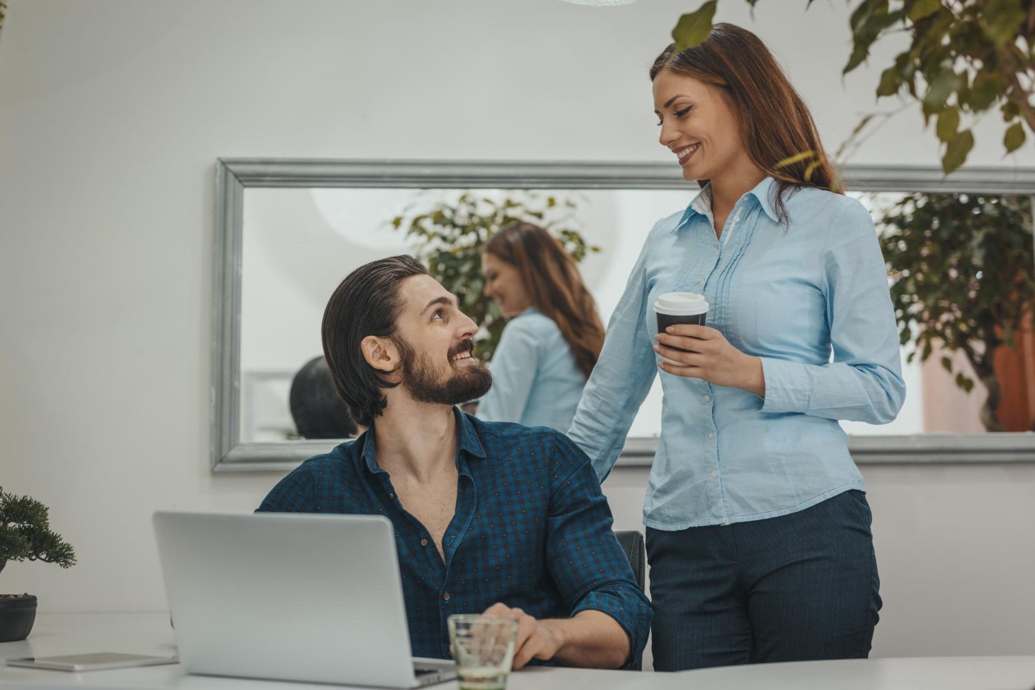 The 7 Crucial Do’s And Don’ts Of Dating A Co-Worker 34 The 7 Crucial Do’s And Don’ts Of Dating A Co-Worker