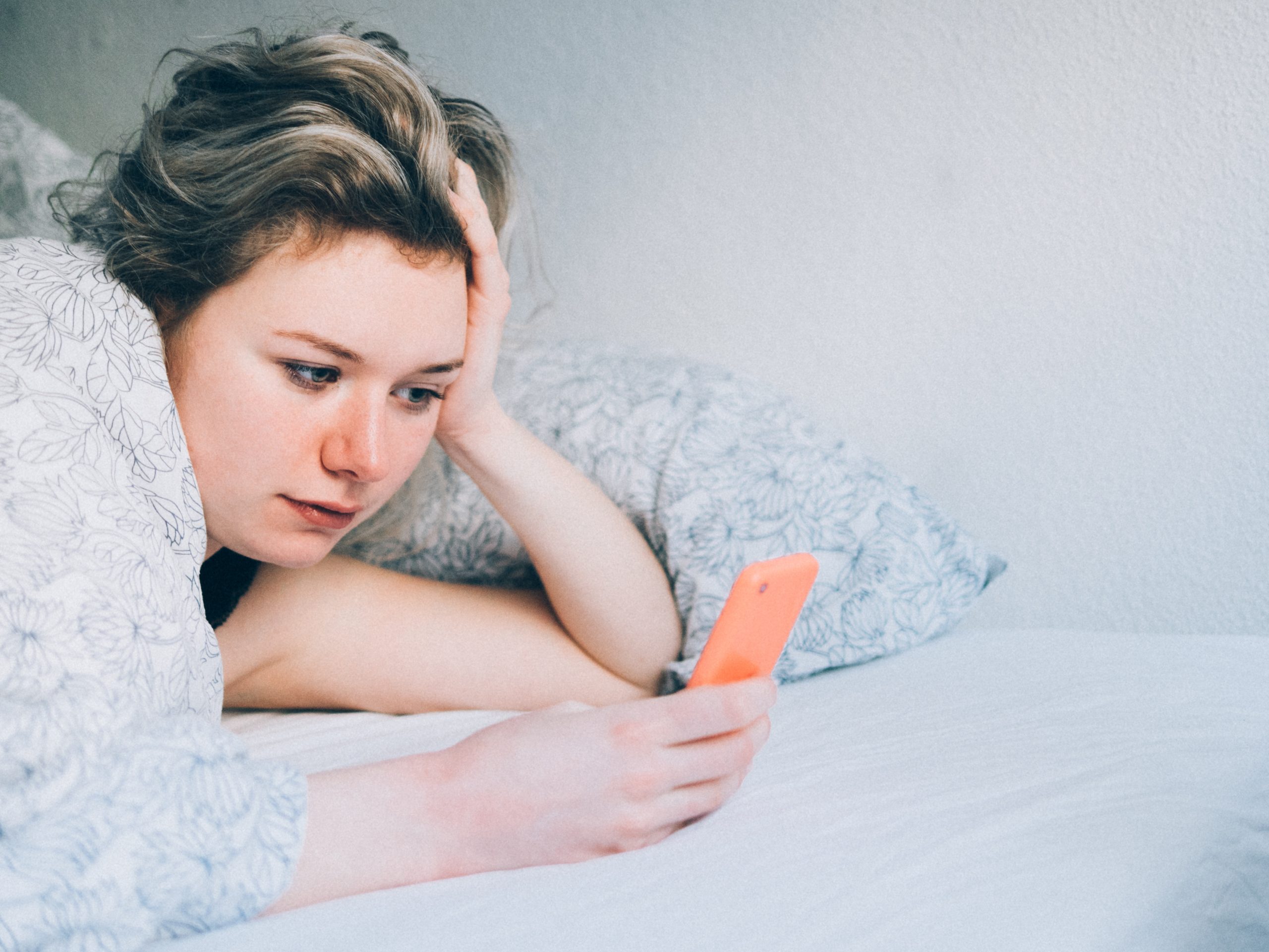 7 Characteristics Of A Cheating Woman (Red Flags You Must Know) 33 8 Characteristics Of A Cheating Woman (Red Flags You Must Know)