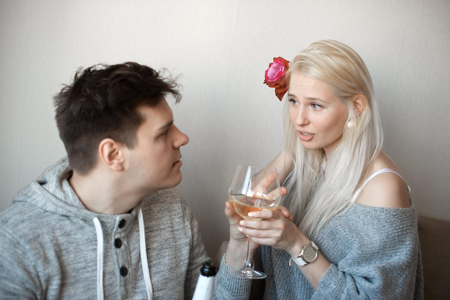 Feel Like You’re Too Ugly To Attract Women? Here’s How To Build Irresistible Presence 41 Feel Like You’re Too Ugly To Attract Women? Here’s How To Build Irresistible Presence