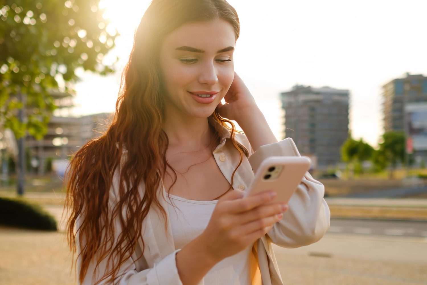 How Often Should You Text Her? The Secret Frequency That Makes Women Chase 42 How Often Should You Text Her? The Secret Frequency That Makes Women Chase
