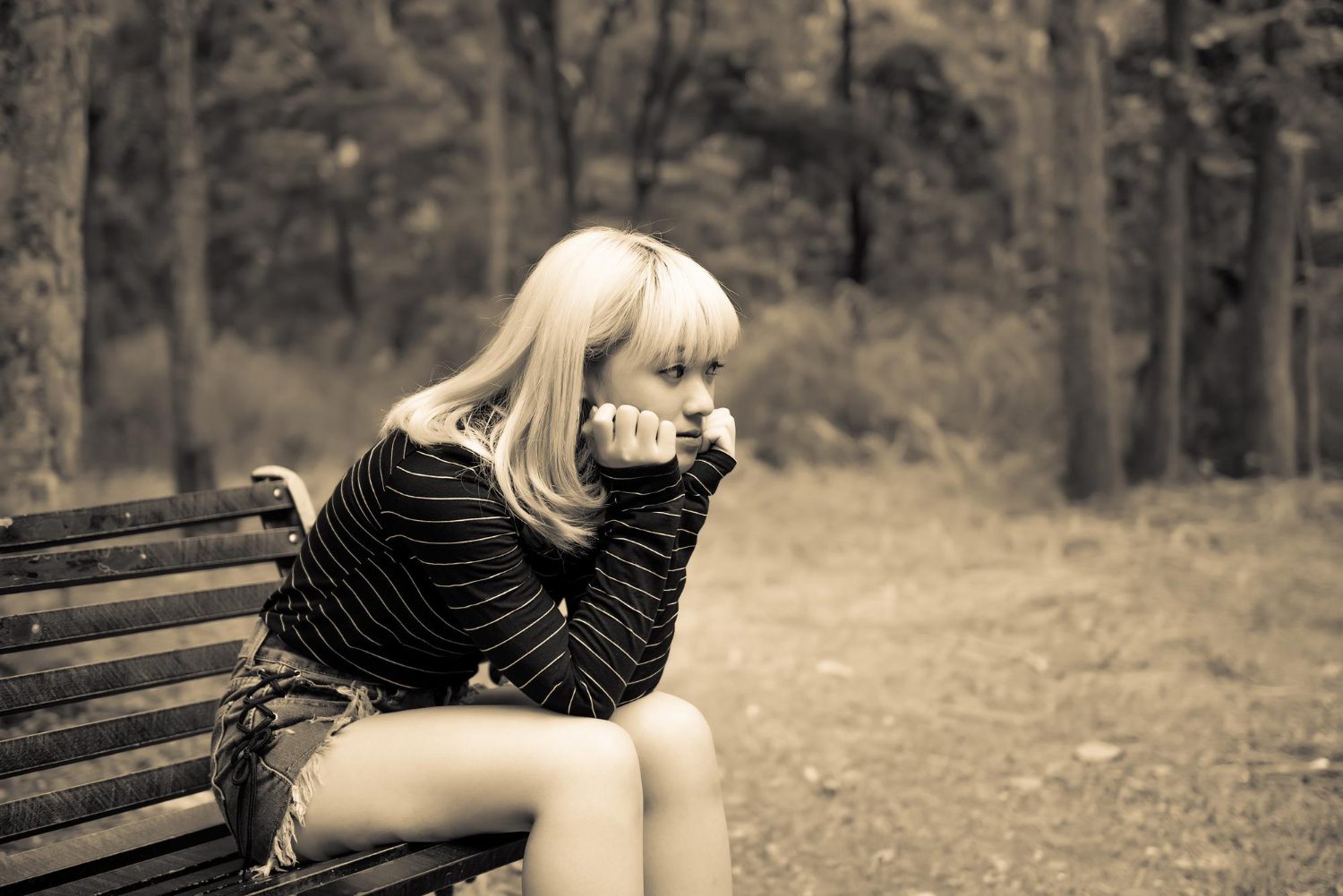 7 Powerful Ways To Make Her Miss You (Without Chasing Or Texting First) 27 7 Powerful Ways To Make Her Miss You (Without Chasing Or Texting First)