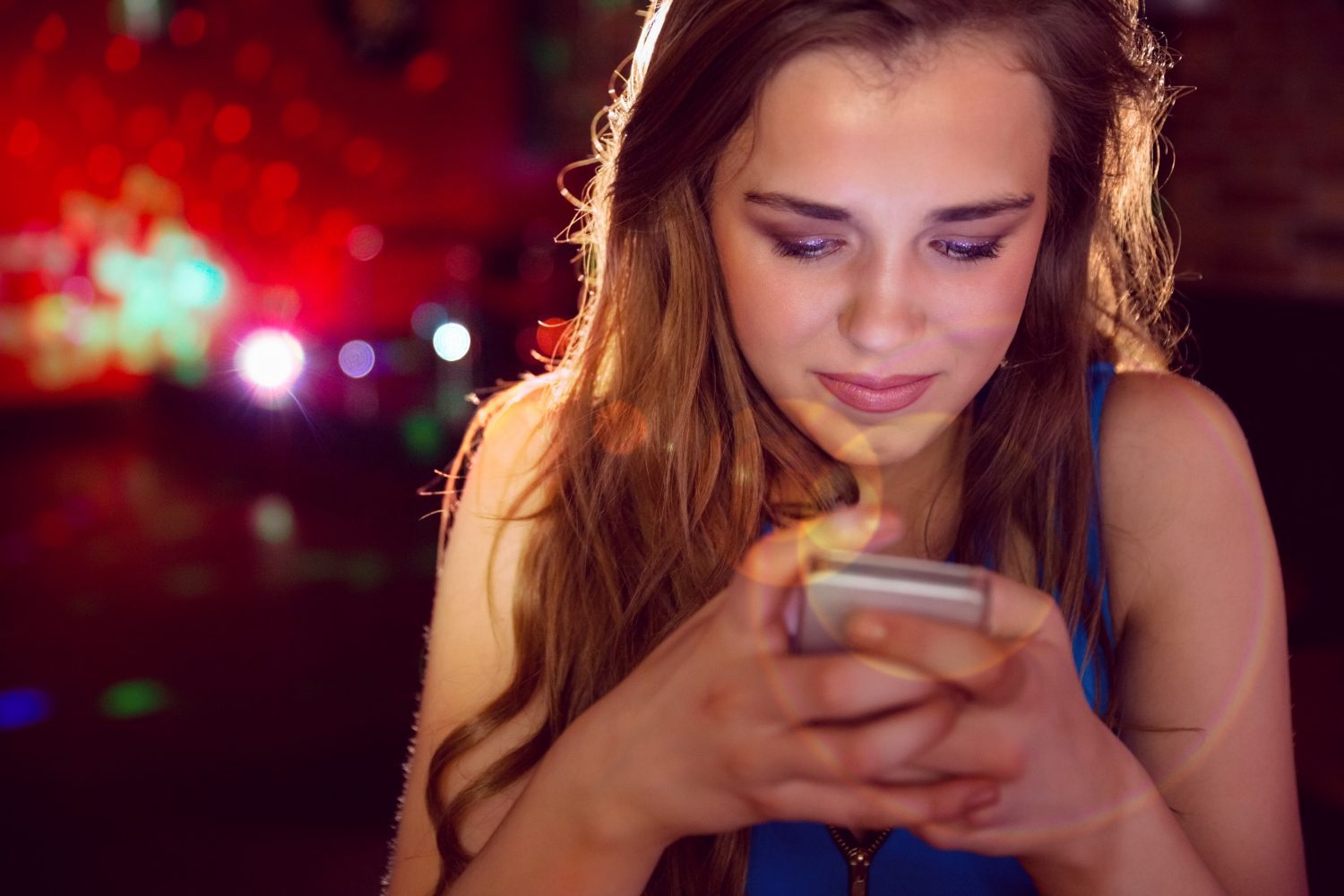 How Often Should You Text Her? The Secret Frequency That Makes Women Chase 45 How Often Should You Text Her? The Secret Frequency That Makes Women Chase