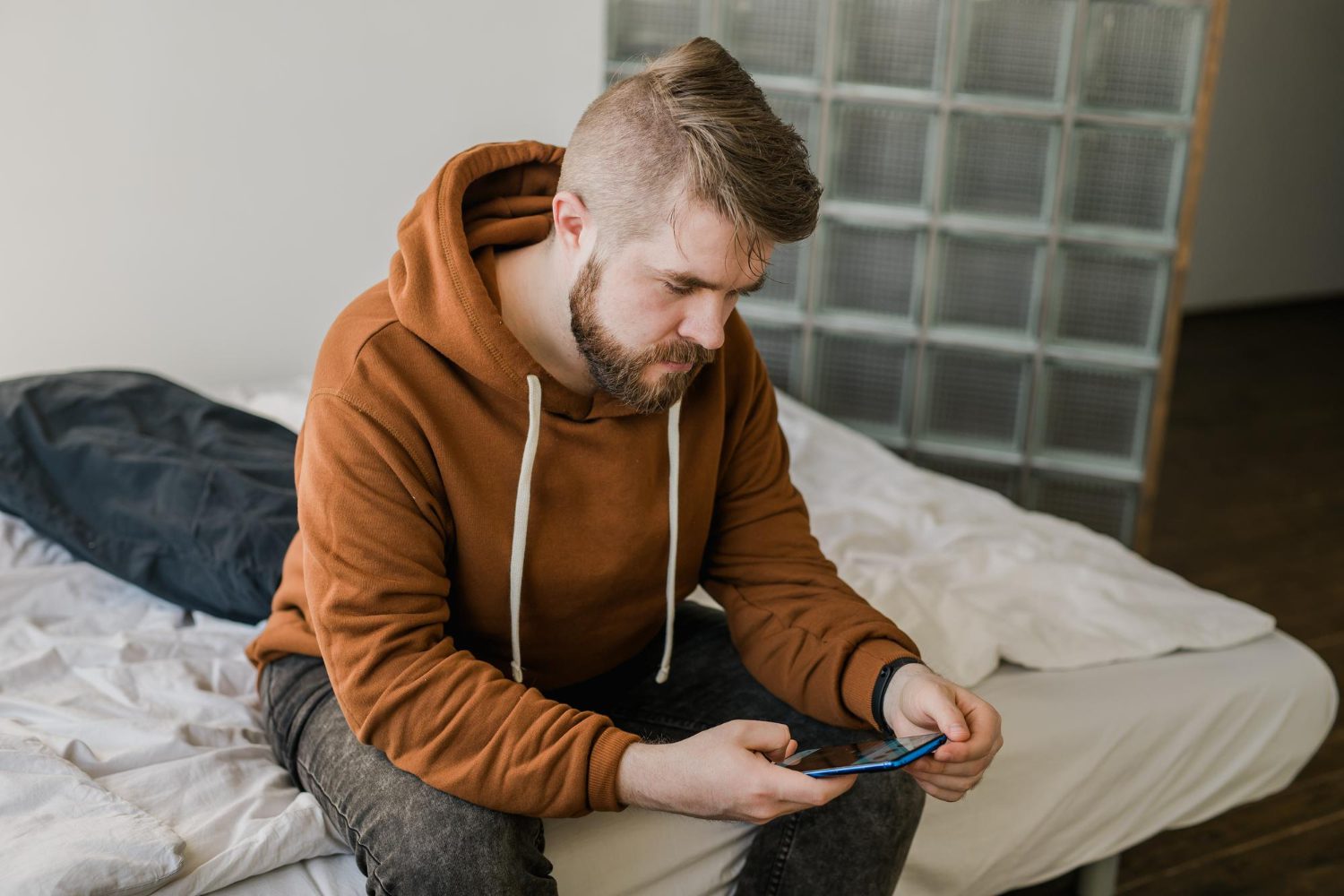 Low Self-Esteem And Abandonment Issues? Here’s How To Become Emotionally Unbreakable 23 Low Self-Esteem And Abandonment Issues? Here’s How To Become Emotionally Unbreakable