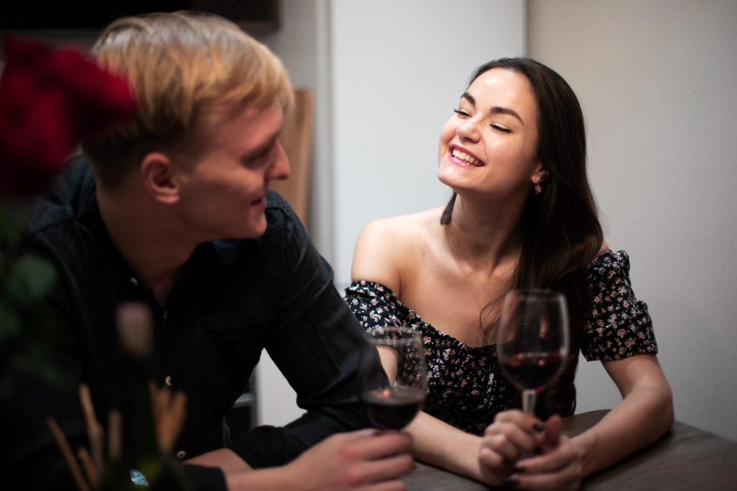 The Secrets Every Woman Keeps In A New Relationship (And What They Mean) 26 The Secrets Every Woman Keeps In A New Relationship (And What They Mean)