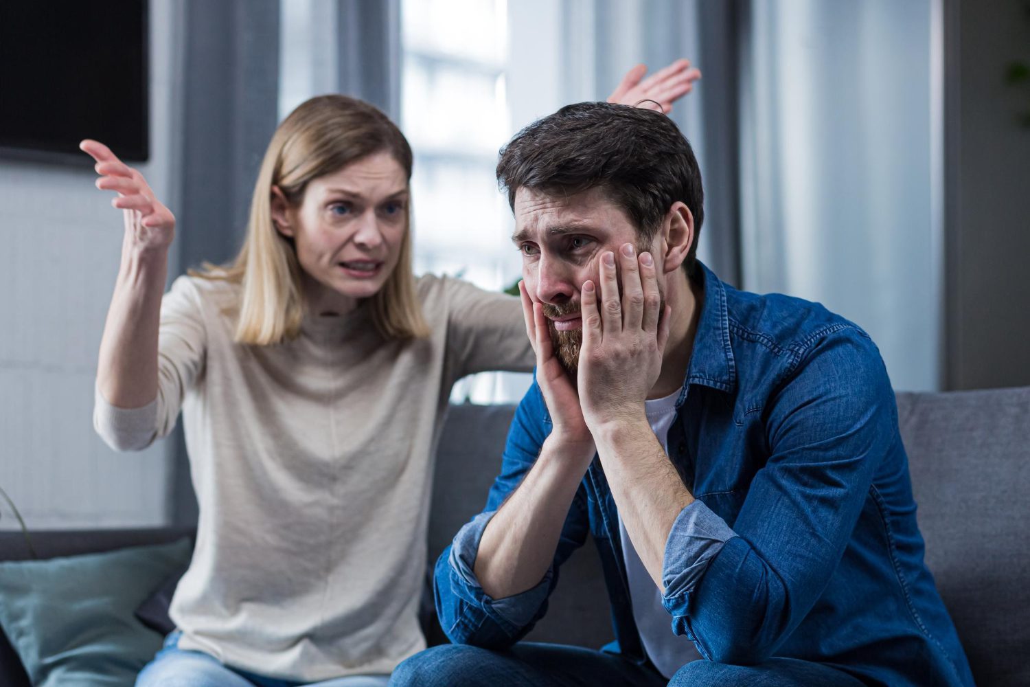 What Differentiates A Strong Relationship From A Toxic One? 10 Key Signs 53 Differentiates A Strong Relationship From A Toxic One: Mutual Respect Vs. Control And Manipulation