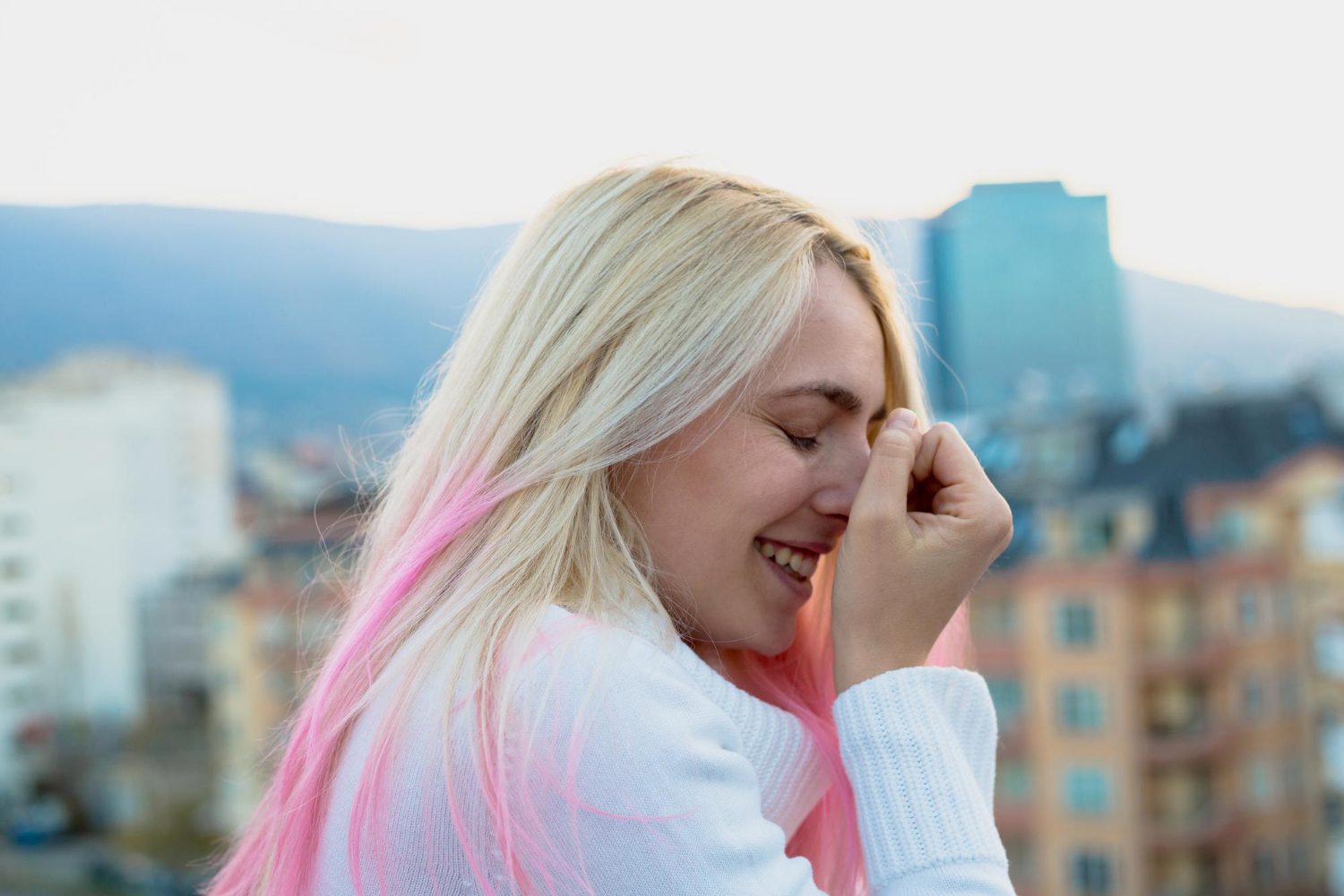 Signs A Girl Is Inexperienced (But Secretly Curious About You) 37 Signs A Girl Is Inexperienced (But Secretly Curious About You)