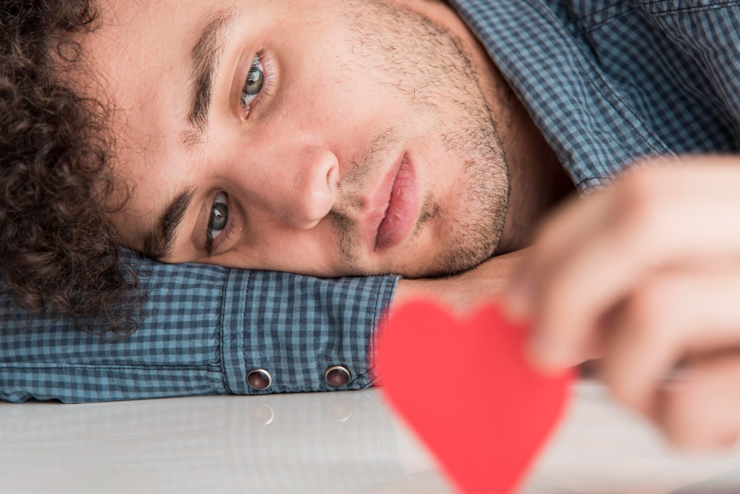 8 Psychological Reasons You Attract Gold Diggers — And How To Stop The Pattern 30 8 Psychological Reasons You Attract Gold Diggers — And How To Stop The Pattern