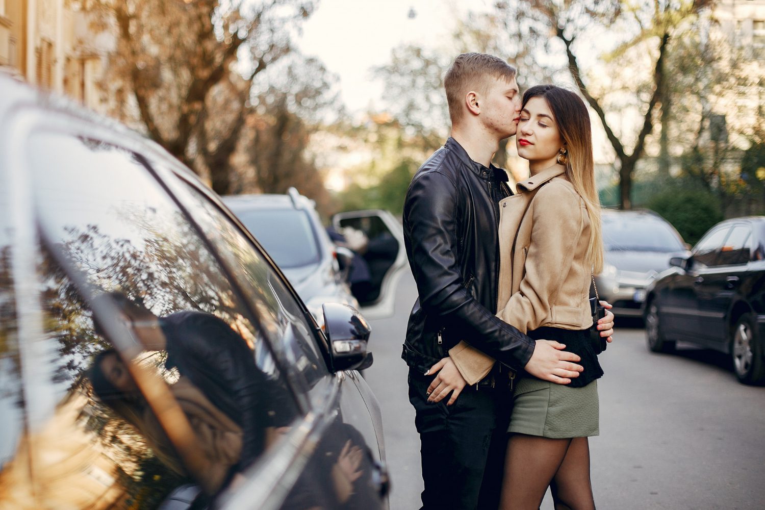 8 Psychological Reasons You Attract Gold Diggers — And How To Stop The Pattern 34 8 Psychological Reasons You Attract Gold Diggers — And How To Stop The Pattern