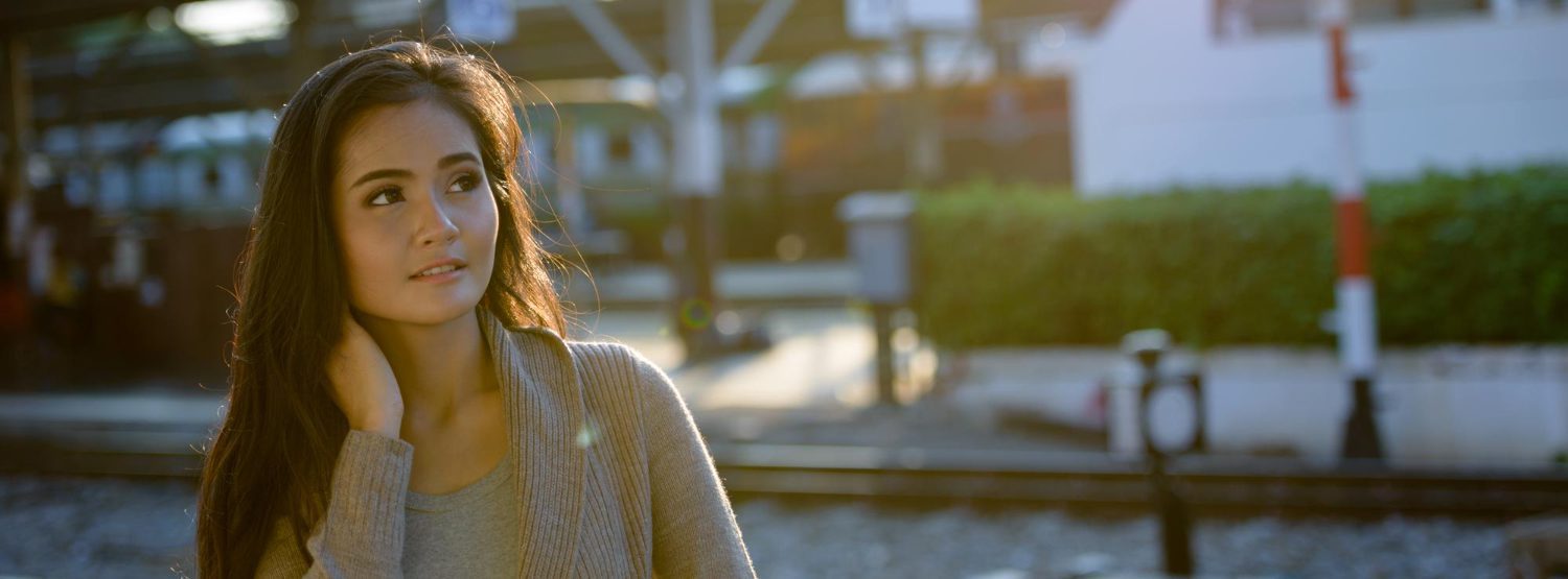 Signs A Girl Is Inexperienced (But Secretly Curious About You) 30 Signs A Girl Is Inexperienced (But Secretly Curious About You)