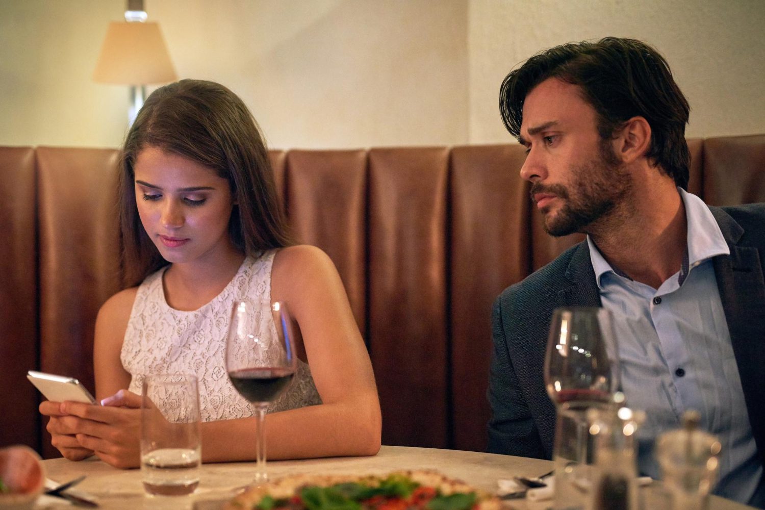 5 Unmistakable Signs Your Wife Likes Another Man 7 Signs Your Wife Likes Another Man