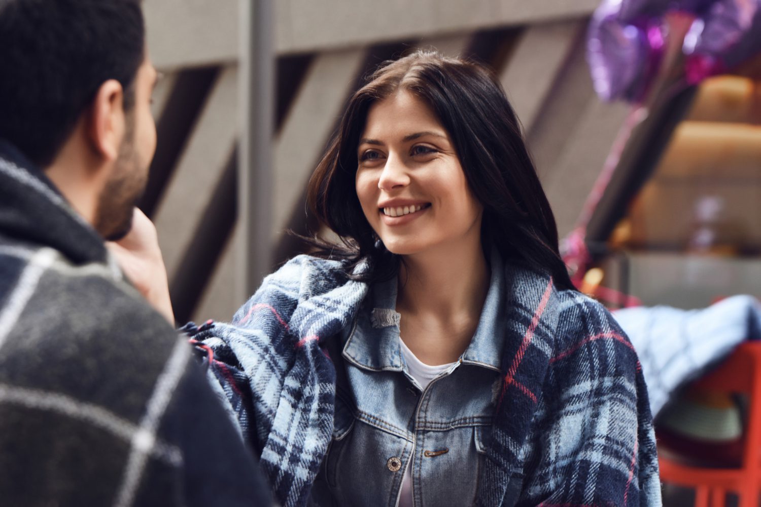 13 Clear Signs A Married Woman Is Secretly In Love With You 12 13 Clear Signs A Married Woman Is Secretly In Love With You