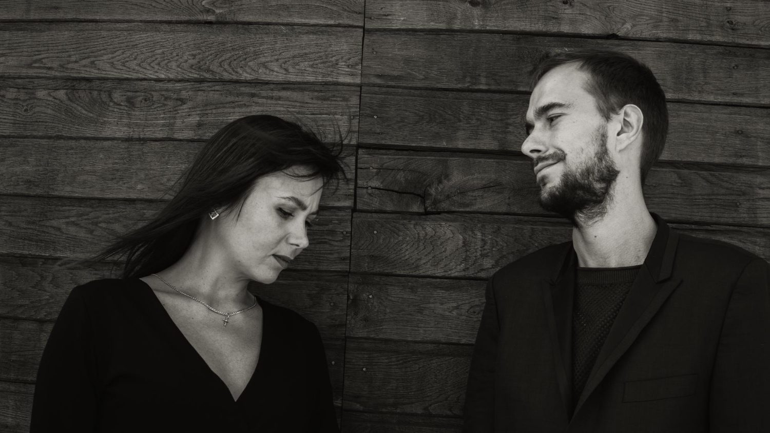 13 Clear Signs Your Long-Term Relationship Is Definitely Over 14 Clear Signs Your Long-Term Relationship Is Definitely Over