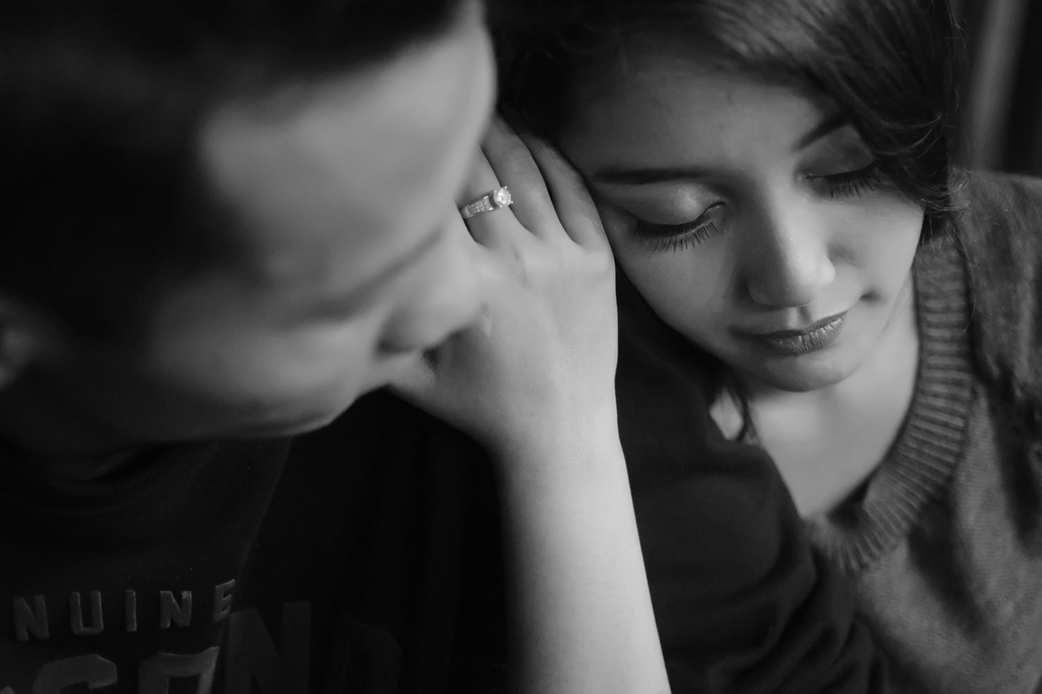 13 Clear Signs Your Long-Term Relationship Is Definitely Over 17 Clear Signs Your Long-Term Relationship Is Definitely Over
