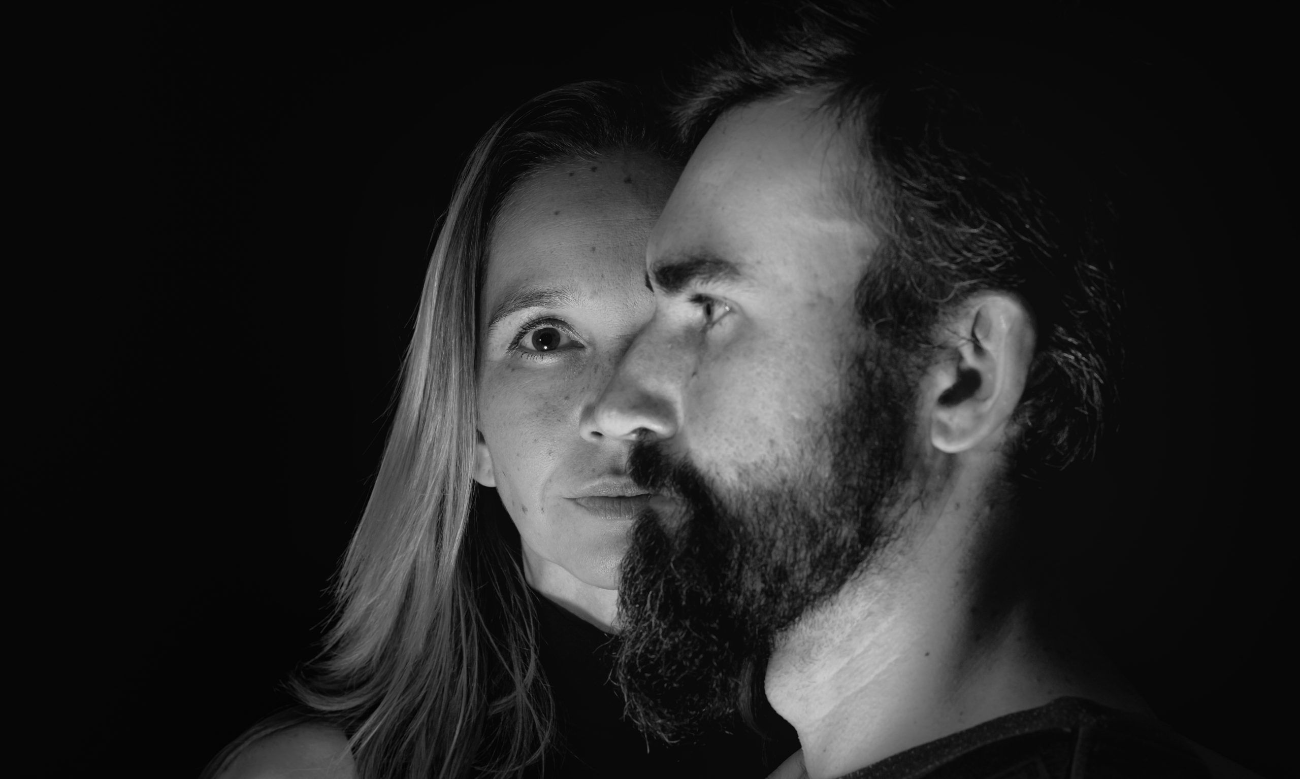 13 Clear Signs Your Long-Term Relationship Is Definitely Over 18 Clear Signs Your Long-Term Relationship Is Definitely Over
