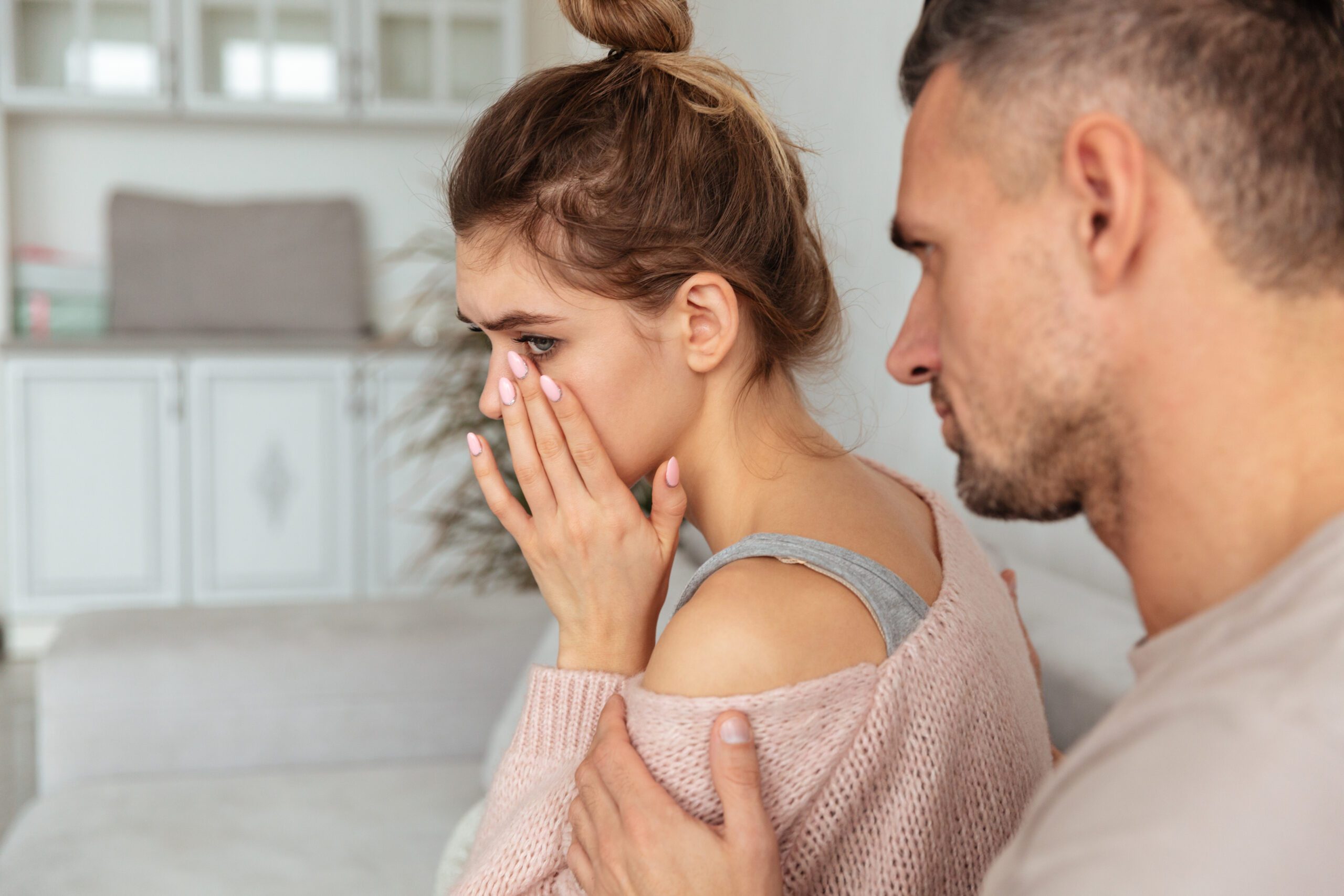 My Wife Doesn’t Love Me Anymore: What To Do Now 27 A Guide For Men Facing Emotional Distance In Marriage. Understand Why She Pulled Away And How To Rebuild Presence, Clarity, And Masculine Stability.