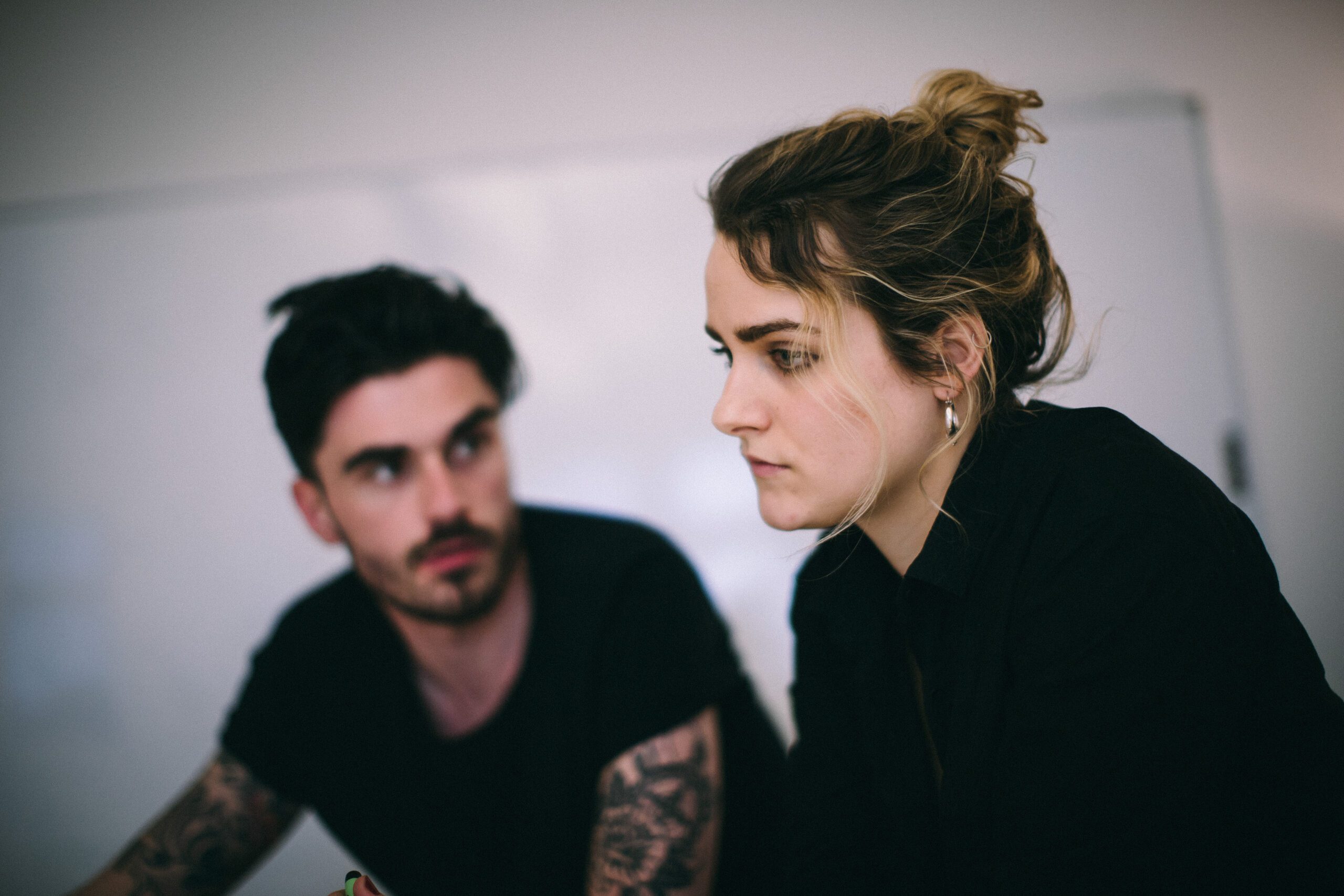 My Wife Doesn’t Love Me Anymore: What To Do Now 25 A Guide For Men Facing Emotional Distance In Marriage. Understand Why She Pulled Away And How To Rebuild Presence, Clarity, And Masculine Stability.