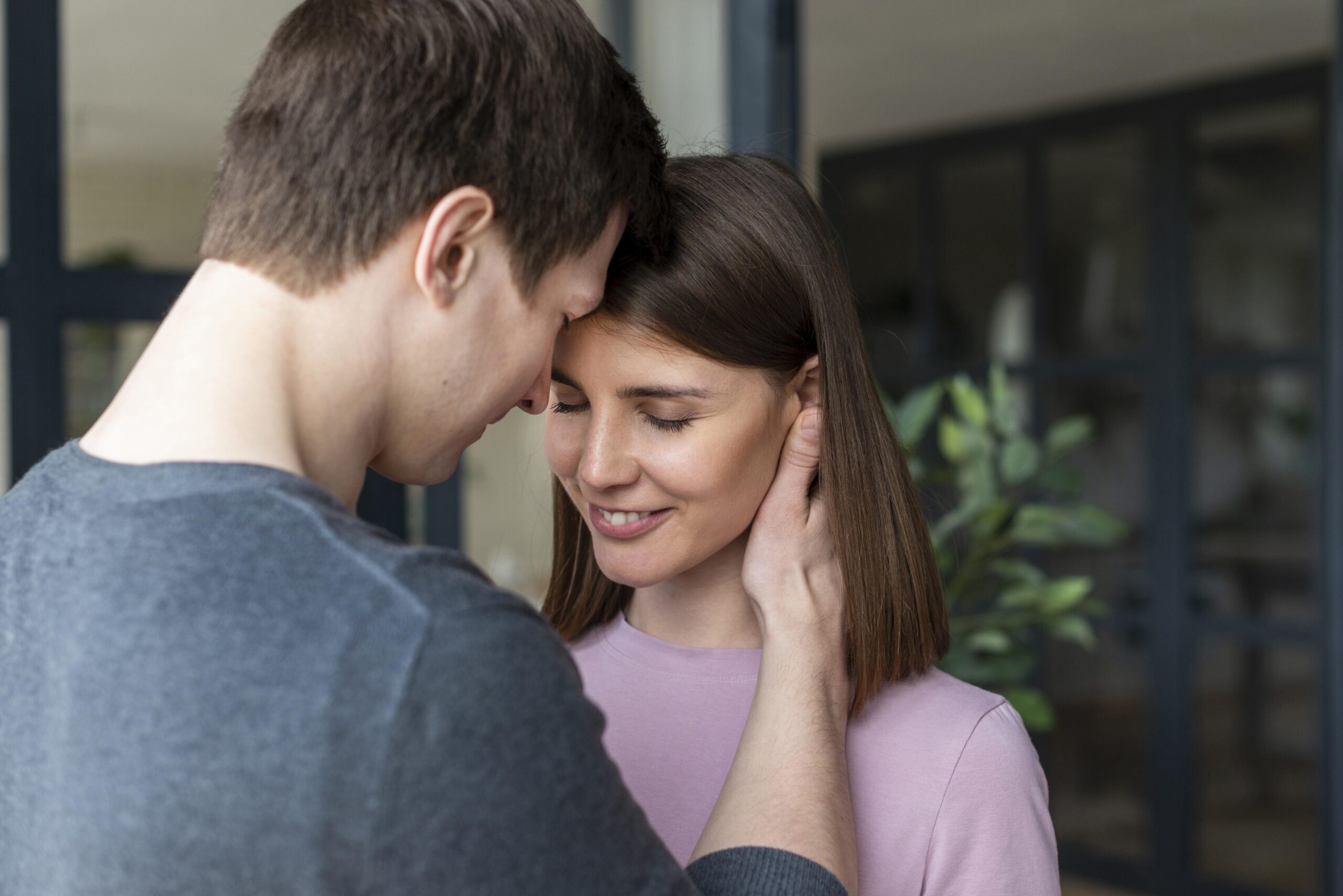 Does She Care About Me? 7 Signs She Truly Does (Or Doesn'T) 20 Does She Care About Me? 7 Signs She Truly Does (Or Doesn'T)