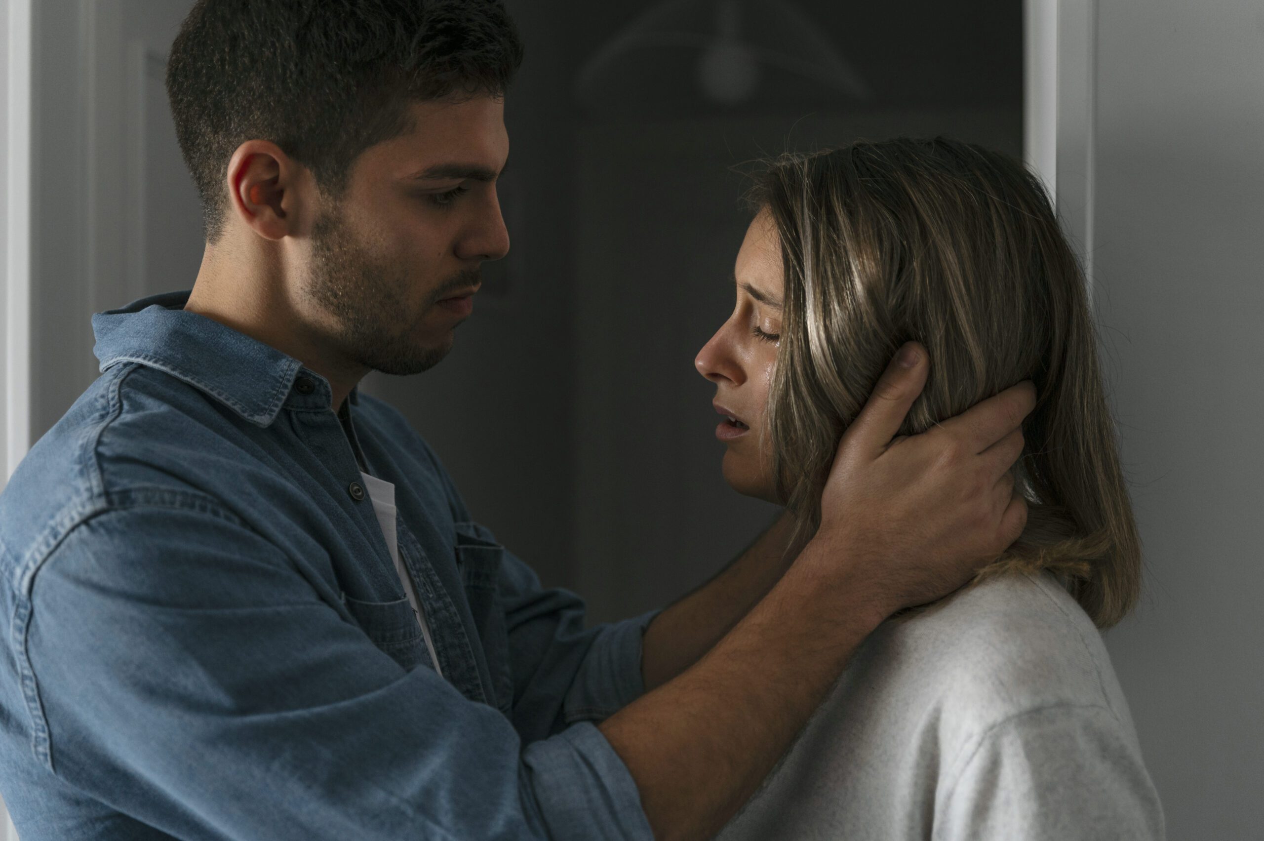 Signs Your Relationship Is Over: 10 Undeniable Signals 26 Signs Your Relationship Is Over: 10 Undeniable Signals