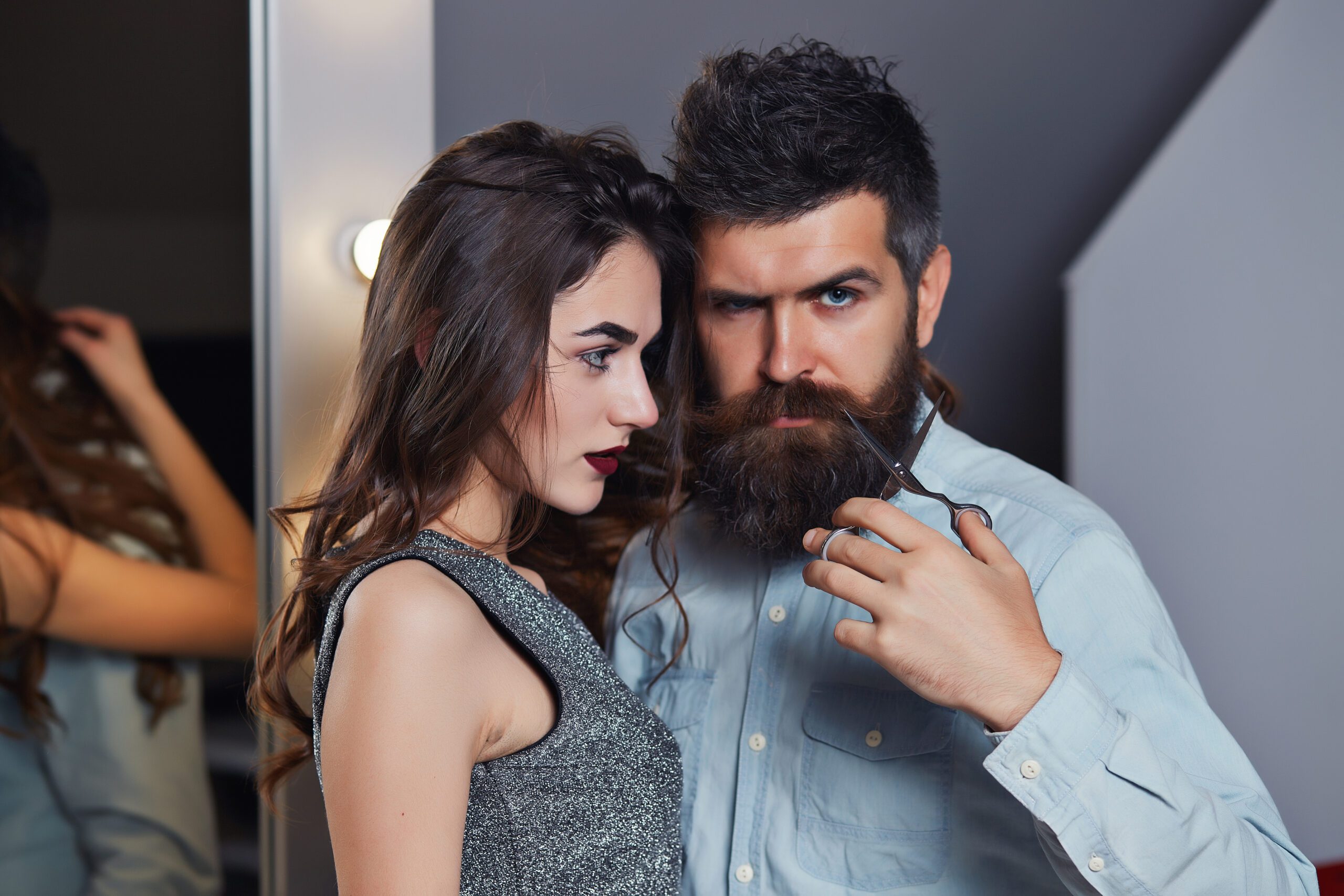 Should You Compete For A Woman’s Attention? Why Alpha Men Never Do 20 Should You Compete For A Woman’s Attention? Why Alpha Men Never Do