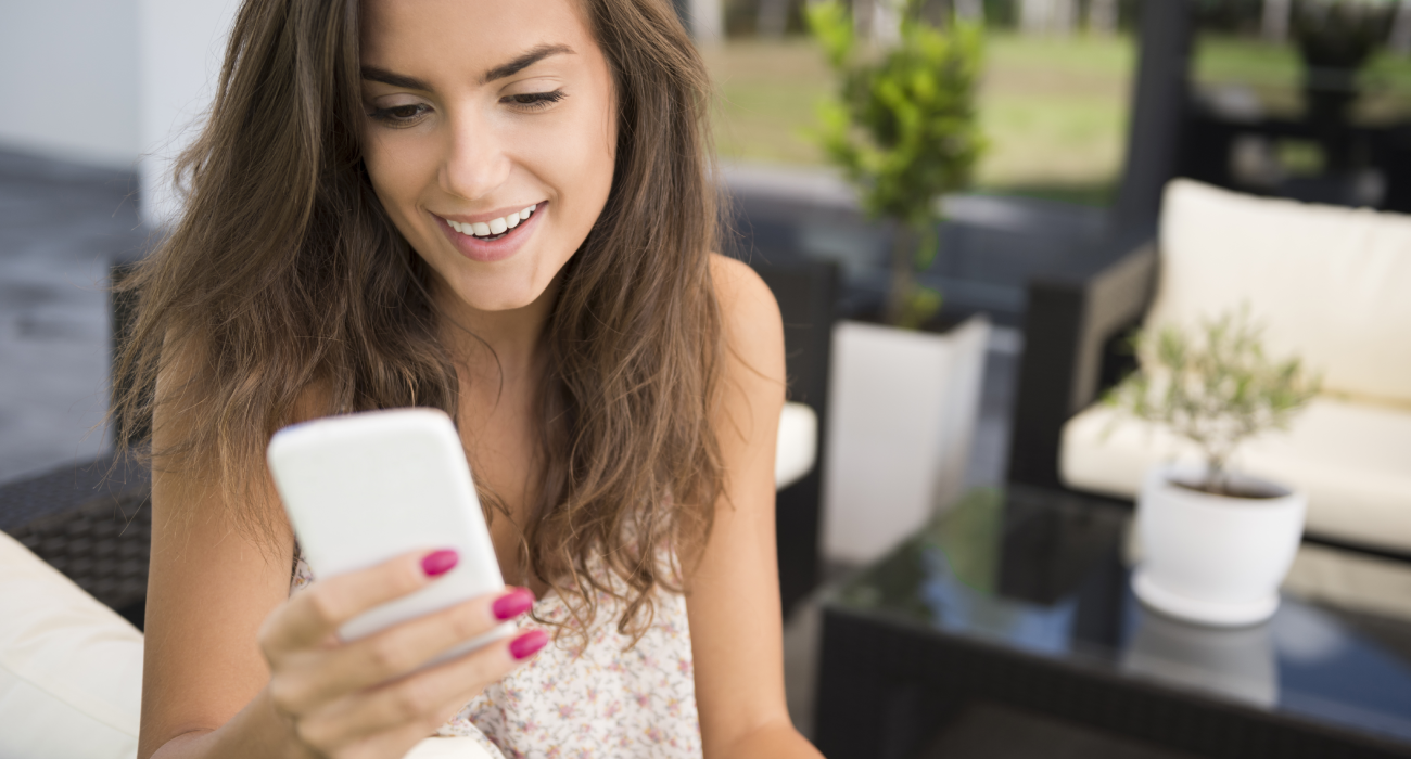 Scrambler Text Secrets: The Psychological Trick To Drive Women Crazy